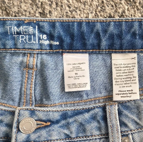 Time and Tru Blue Distressed Jean Shorts - Picture 3 of 4